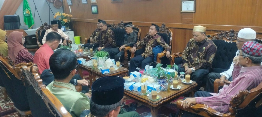 Kunjungan Studi Tiru: Kepala Kantor Kemenag Dharmasraya Dan Pengurus Koperasi, Sambangi KKS Kemenag Bukittinggi